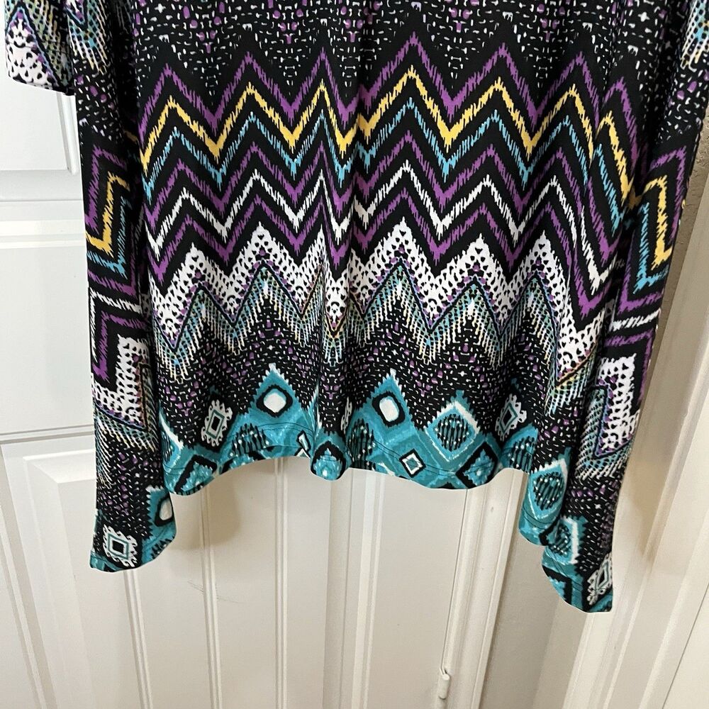 Nicole Marie Blue Teal Black Chevron Geometric Shark Bite Hem Top Womens Size XL - Picture 12 of 13